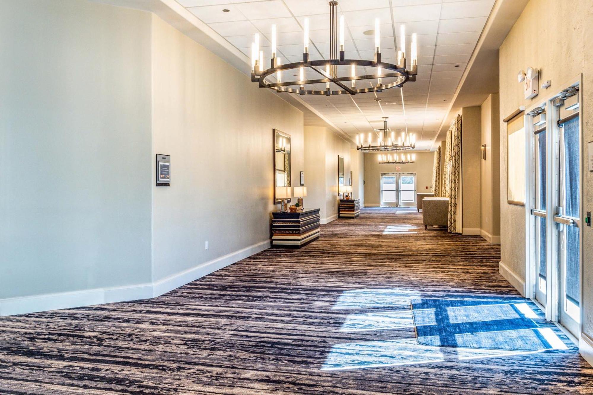 Sheraton Albuquerque Airport Hotel Экстерьер фото
