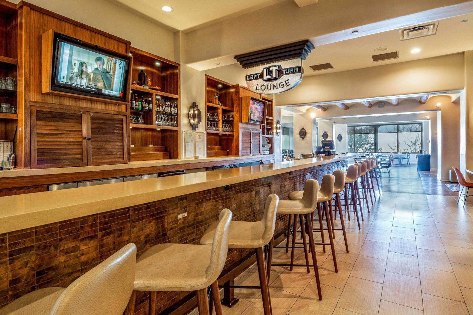 Sheraton Albuquerque Airport Hotel Экстерьер фото