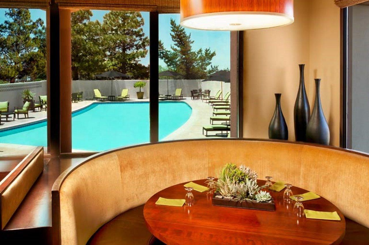 Sheraton Albuquerque Airport Hotel Экстерьер фото
