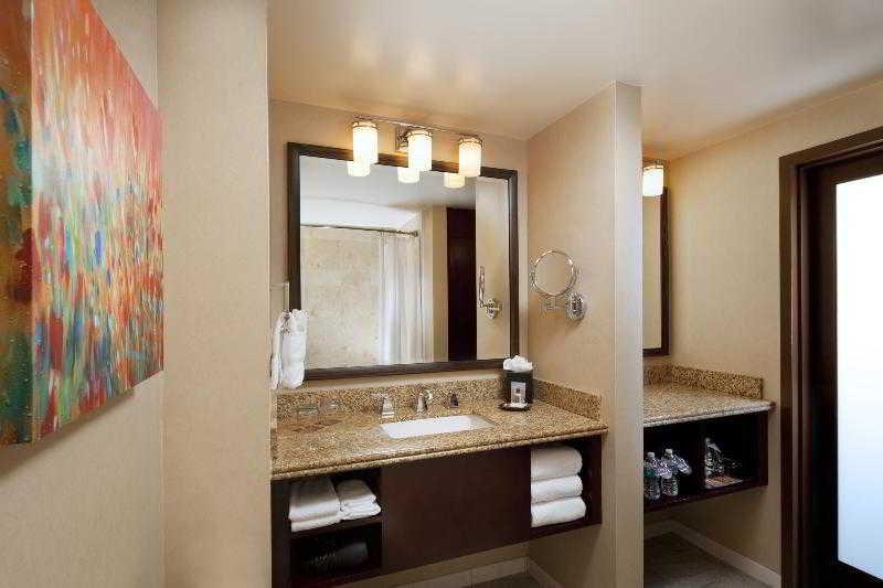 Sheraton Albuquerque Airport Hotel Экстерьер фото