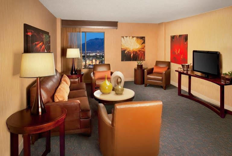 Sheraton Albuquerque Airport Hotel Экстерьер фото